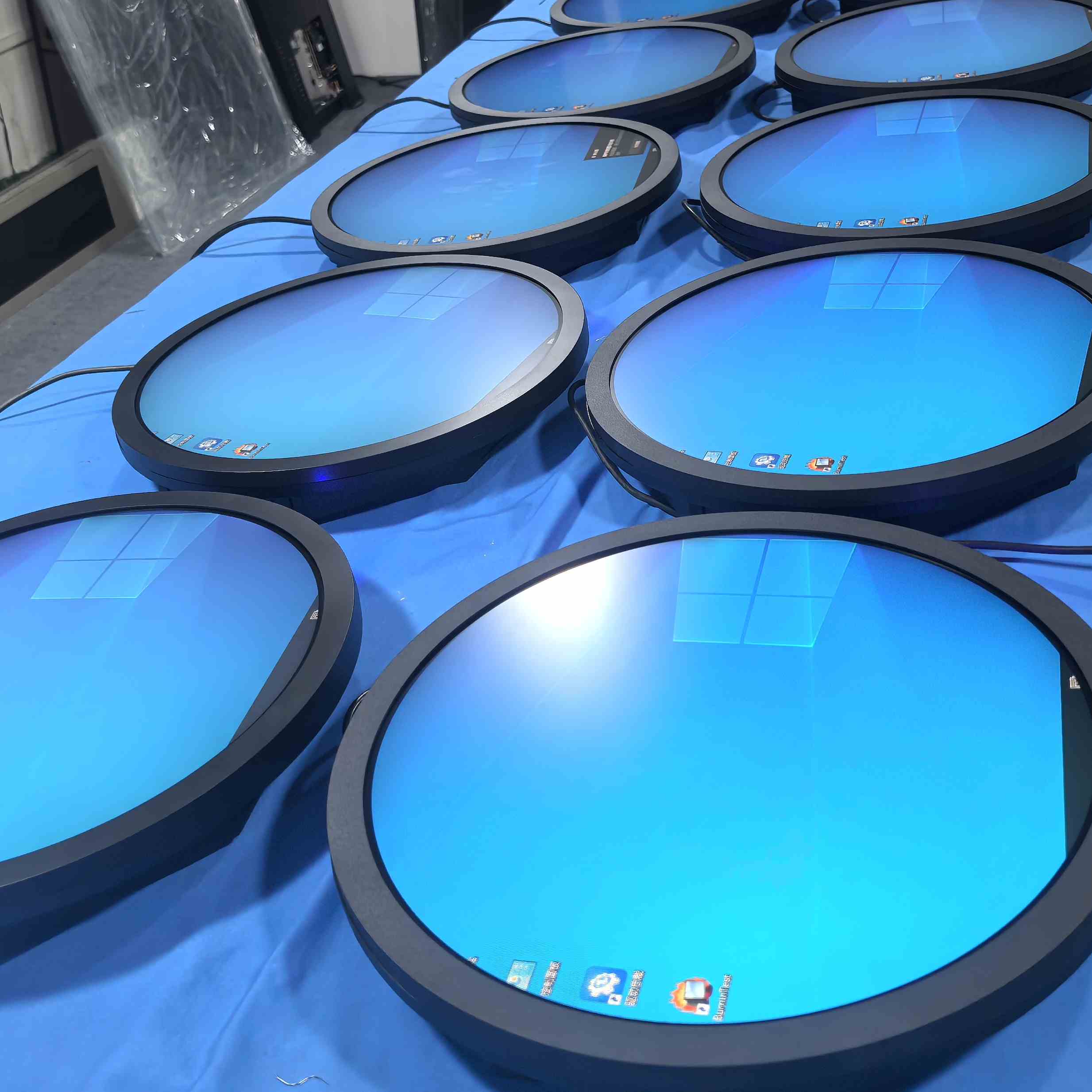 Circular 23.6 Inch LCD Capacitive Touch Screen